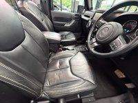 USED 2012 62 JEEP WRANGLER 2.8 CRD Overland SUV 2dr Diesel Auto 4WD Euro 5 (197 bhp) 