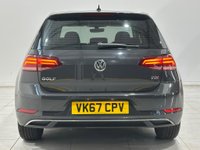 USED 2017 67 VOLKSWAGEN GOLF 1.6 TDI SE Nav DSG Euro 6 (s/s) 5dr 