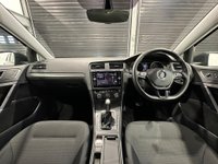 USED 2017 67 VOLKSWAGEN GOLF 1.6 TDI SE Nav DSG Euro 6 (s/s) 5dr 