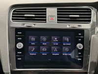 USED 2017 67 VOLKSWAGEN GOLF 1.6 TDI SE Nav DSG Euro 6 (s/s) 5dr 