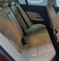 USED 2016 16 JAGUAR XE 2.0d Prestige Saloon 4dr Diesel Auto Euro 6 (s/s) (163 ps) 
