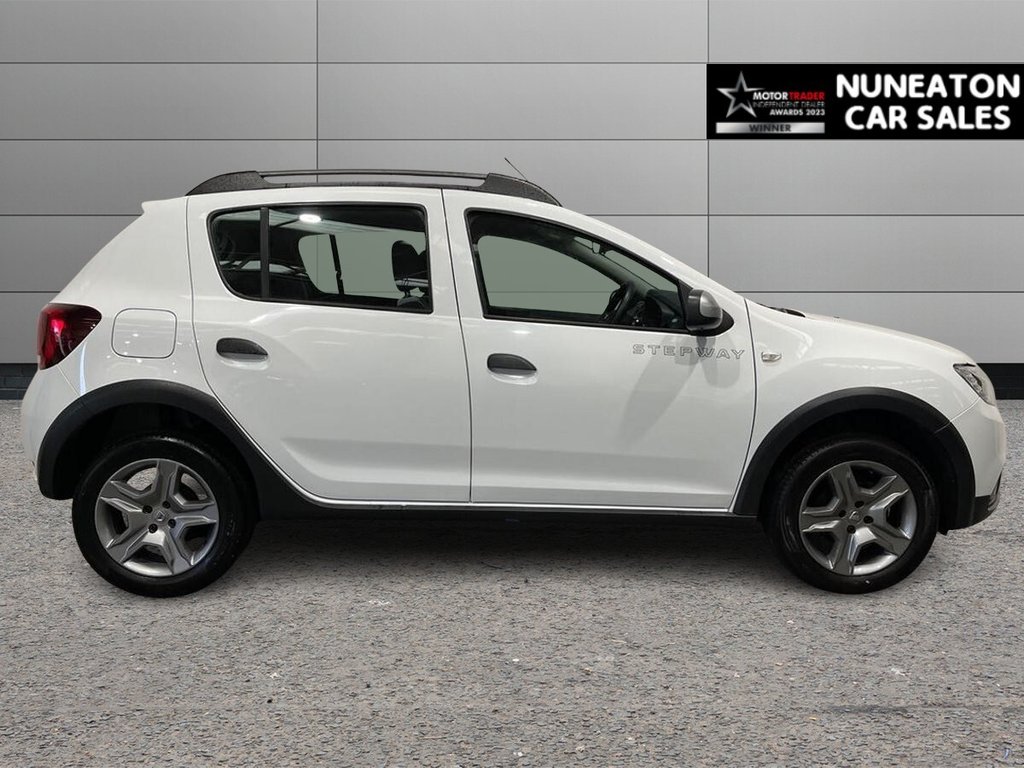 USED 2020 20 DACIA SANDERO STEPWAY 0.9 TCe Comfort Hatchback 5dr Petrol Manual Euro 6 (s/s) (90 ps) LOW MILES