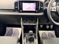 USED 2019 19 SKODA KAROQ 2.0 TDI SPORTLINE 4WD 150 BHP + SAT NAV + GLASS SUNROOF + HEATED SEATS SIX MONTH WARRANTY APRIL 2027 MOT