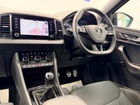 USED 2019 19 SKODA KAROQ 2.0 TDI SPORTLINE 4WD 150 BHP + SAT NAV + GLASS SUNROOF + HEATED SEATS SIX MONTH WARRANTY APRIL 2027 MOT