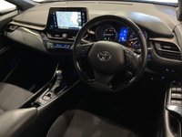 USED 2019 19 TOYOTA C-HR 1.8 VVT-h Design SUV 5dr Petrol Hybrid CVT Euro 6 (s/s) (122 ps) Sat Nav