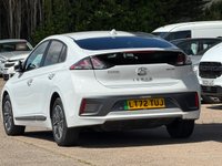 USED 2022 72 HYUNDAI IONIQ 38.3kWh Premium SE Hatchback 5dr Electric Auto (136 ps) **SATNAV~LEATHER~SENSORS**