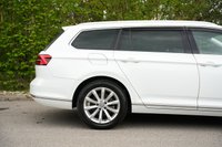 USED VOLKSWAGEN PASSAT 2.0 TDI Elegance