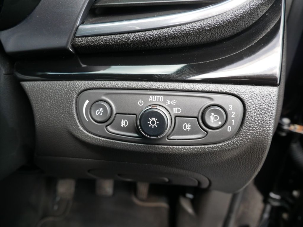 USED 2019 19 VAUXHALL MOKKA X 1.4i Turbo ecoTEC Active SUV 5dr Petrol Manual Euro 6 (s/s) (140 ps) 2 KEYS, BLUETOOTH, SAT NAV