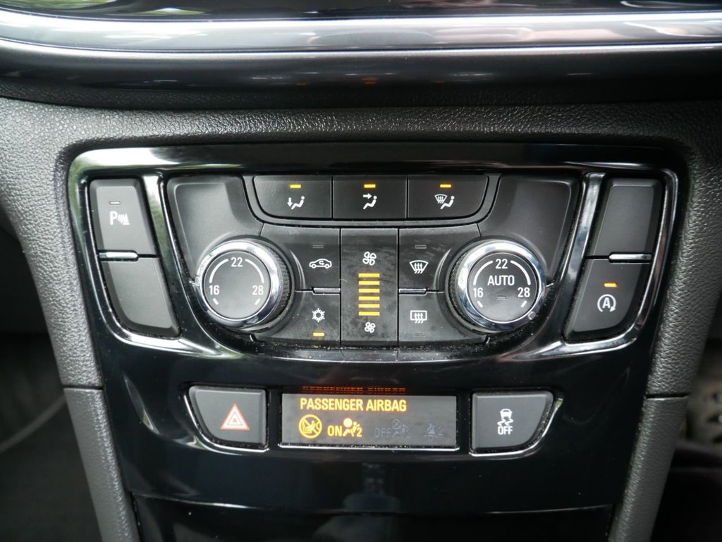USED 2019 19 VAUXHALL MOKKA X 1.4i Turbo ecoTEC Active SUV 5dr Petrol Manual Euro 6 (s/s) (140 ps) 2 KEYS, BLUETOOTH, SAT NAV