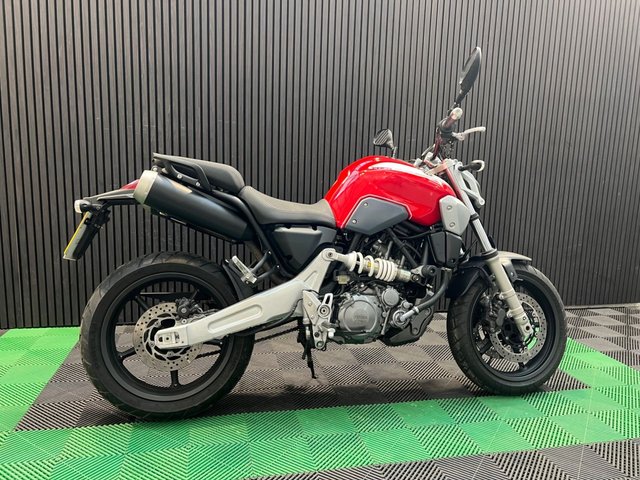 View our YAMAHA MT-03