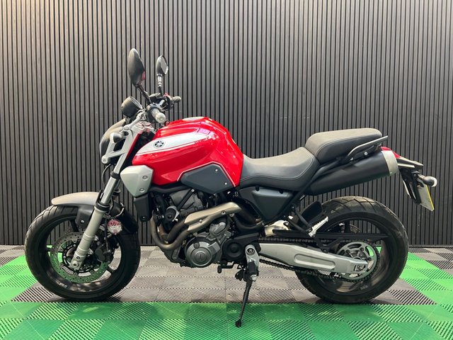 View our YAMAHA MT-03