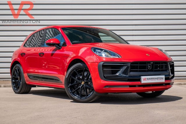 2022 PORSCHE MACAN