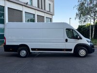 USED 2022 72 PEUGEOT BOXER 2.2 BlueHDi 435 Professional Panel Van 5dr Diesel Manual L4 H2 Euro 6 (s/s) (140 ps) 