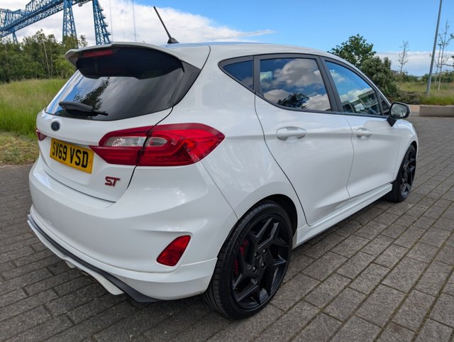 View our FORD FIESTA