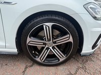USED 2017 17 VOLKSWAGEN GOLF 2.0 TSI BlueMotion Tech R Hatchback 5dr Petrol DSG 4Motion Euro 6 (s/s) (310 ps) **HEATED SEATS - ADAPTIVE CRUISE CONTROL - SAT NAV**