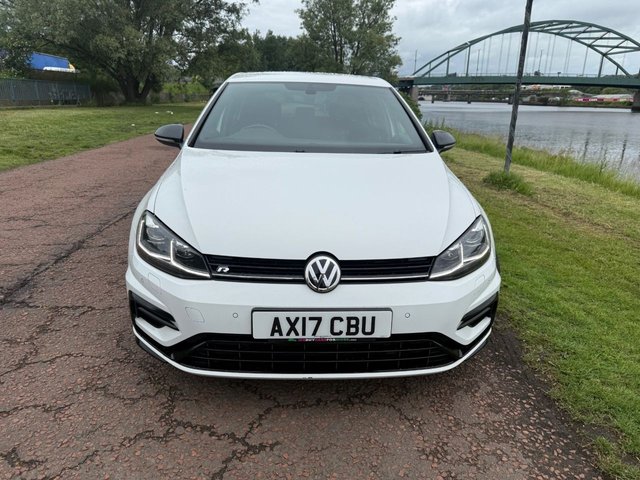 View our VOLKSWAGEN GOLF