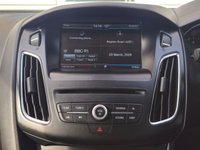 USED 2015 64 FORD FOCUS 1.0T EcoBoost Zetec Hatchback 5dr Petrol Manual Euro 6 (s/s) (125 ps) 6 Months Warranty  |  Set of 2 Keys