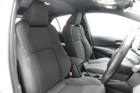 USED 2022 22 TOYOTA COROLLA 1.8 VVT-h GPF Icon Tech Hatchback 5dr Petrol Hybrid CVT Euro 6 (s/s) (122 ps) HISTORY+SAT NAV+HEATED SEATS