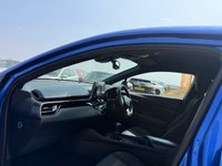USED 2017 67 TOYOTA C-HR 1.2 VVT-i Icon SUV 5dr Petrol Manual Euro 6 (s/s) (115 ps) 