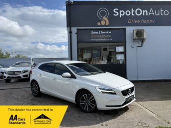 2018 VOLVO V40 1.5 T2 GPF Momentum Nav Plus Hatchback 5dr Petrol Auto Euro 6 (s/s) (122 ps) &pound;14598.00