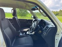 USED 2018 18 MITSUBISHI SHOGUN 3.2 DI-DC SG2 SUV 5dr Diesel Auto 4WD Euro 6 LWB (187 ps) Mitsubishi Shogun 4WD Diesel SUV