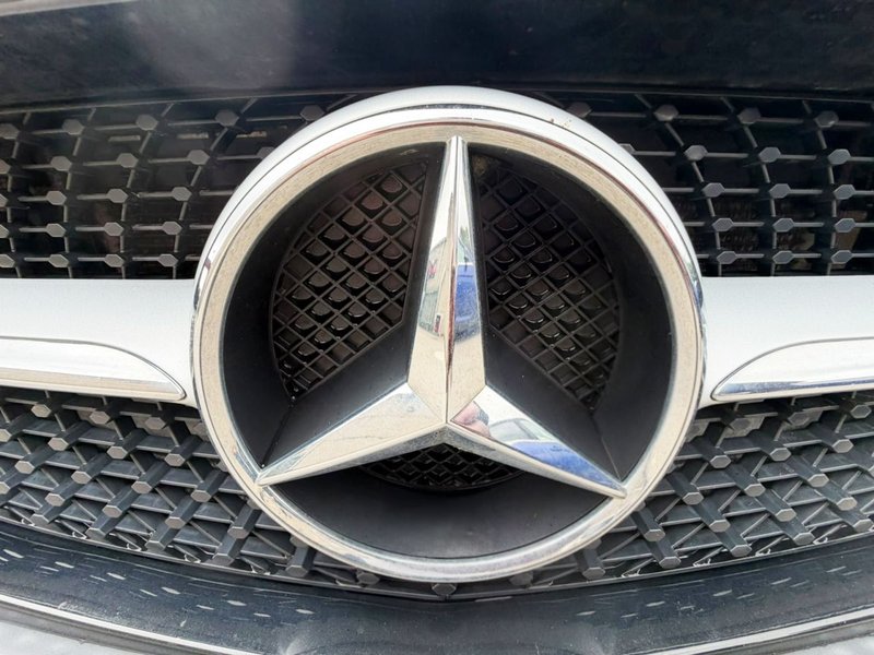 2017 Mercedes-Benz CLA in black — photo 16 of 28
