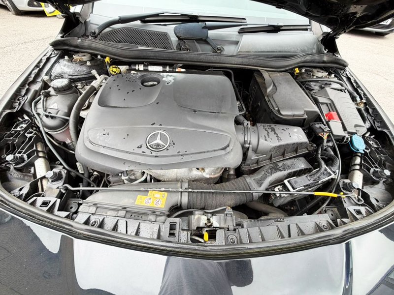 2017 Mercedes-Benz CLA in black — photo 4 of 28