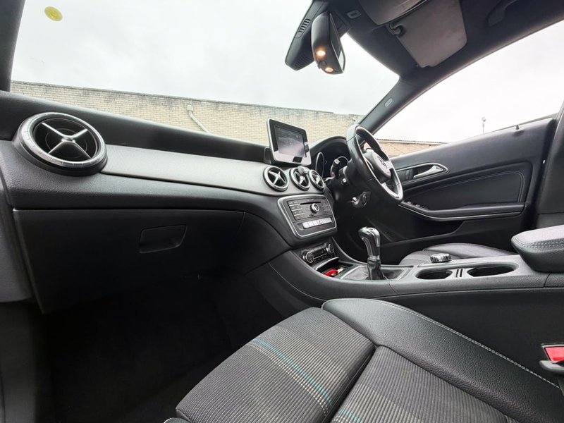2017 Mercedes-Benz CLA in black — photo 20 of 28
