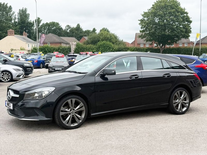 2017 Mercedes-Benz CLA in black — photo 6 of 28