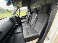 USED 2023 23 MERCEDES-BENZ SPRINTER 2.0 315 CDI Progressive Panel Van 5dr Diesel Manual RWD L2 H2 Euro 6 (s/s) (150 ps) DAB,2023 YEAR,L2 H2,BEST VALUE UK