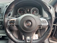 USED 2016 16 VOLKSWAGEN TIGUAN 2.0 TDI BlueMotion Tech R-Line Edition SUV 5dr Diesel DSG 4WD Euro 6 (s/s) (184 ps) Detachable Tow Bar - 4WD - Automatic