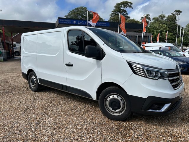 View our RENAULT TRUCKS TRAFIC
