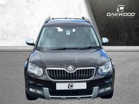 USED 2015 15 SKODA YETI 2.0 TDI Laurin & Klement Outdoor 5dr Diesel DSG 4WD Euro 5 (170 ps) PAN ROOF + LEATHER + CLIMATE CONTROL