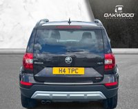 USED 2015 15 SKODA YETI 2.0 TDI Laurin & Klement Outdoor 5dr Diesel DSG 4WD Euro 5 (170 ps) PAN ROOF + LEATHER + CLIMATE CONTROL