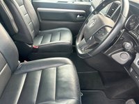 USED 2021 21 VAUXHALL VIVARO LIFE 2.0 Turbo D Elite M MPV 5dr Diesel Auto SWB Euro 6 (s/s) (8 Seat) (180 ps) LOW MILES + 8 SEATS + LEATHER + CLIMATE CONTROL
