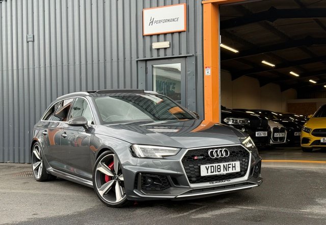 View our AUDI RS4 AVANT
