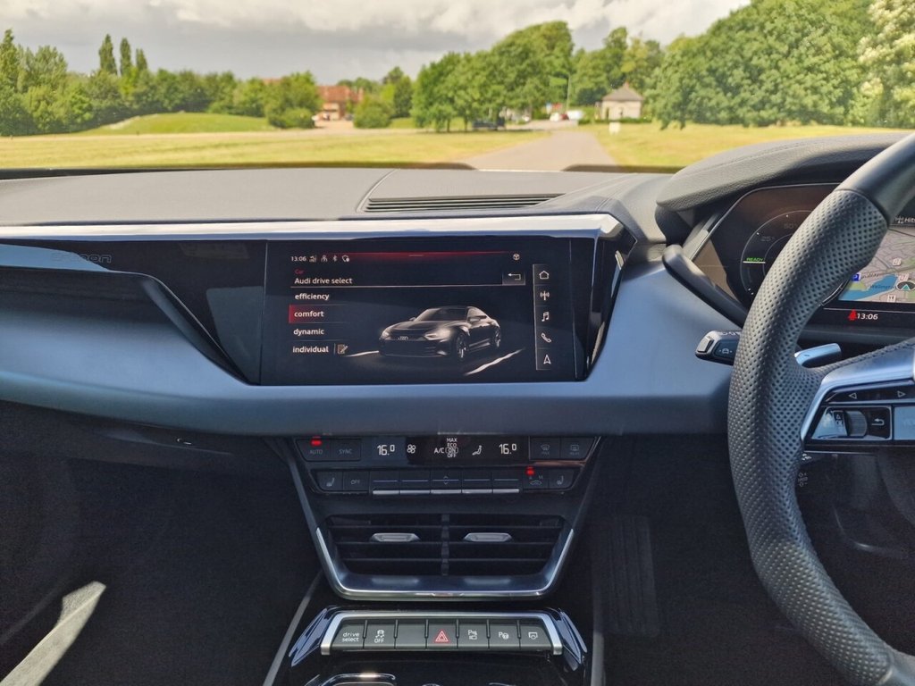 USED 2023 72 AUDI E-TRON GT 93.4kWh Saloon 4dr Electric Auto quattro (476 ps) FINANCE AVAILABLE