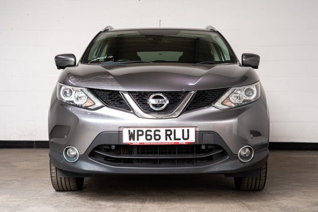 View our NISSAN QASHQAI