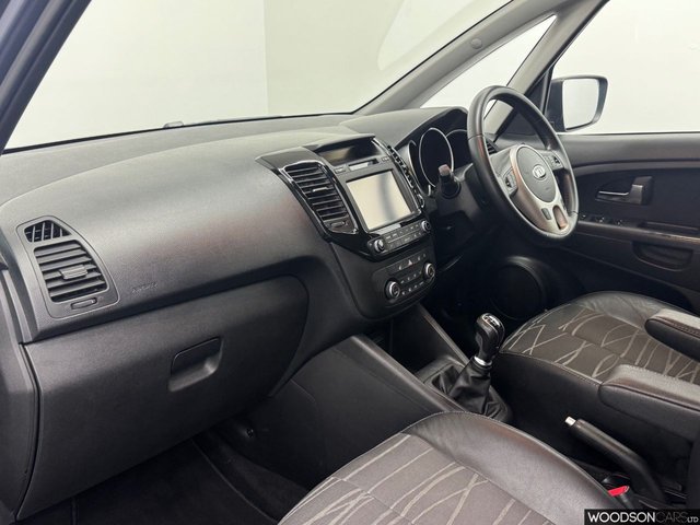 View our KIA VENGA