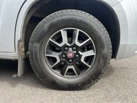 USED 2017 17 SWIFT ESCAPE 694 Distinction 