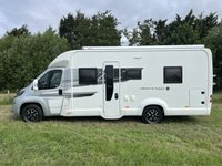 USED 2017 17 SWIFT ESCAPE 694 Distinction 