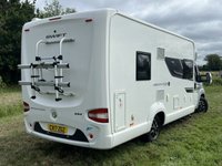 USED 2017 17 SWIFT ESCAPE 694 Distinction 