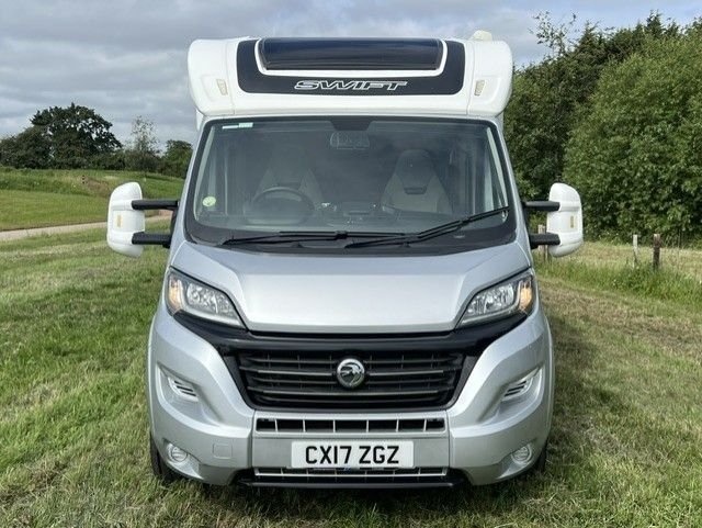 View our SWIFT ESCAPE 694