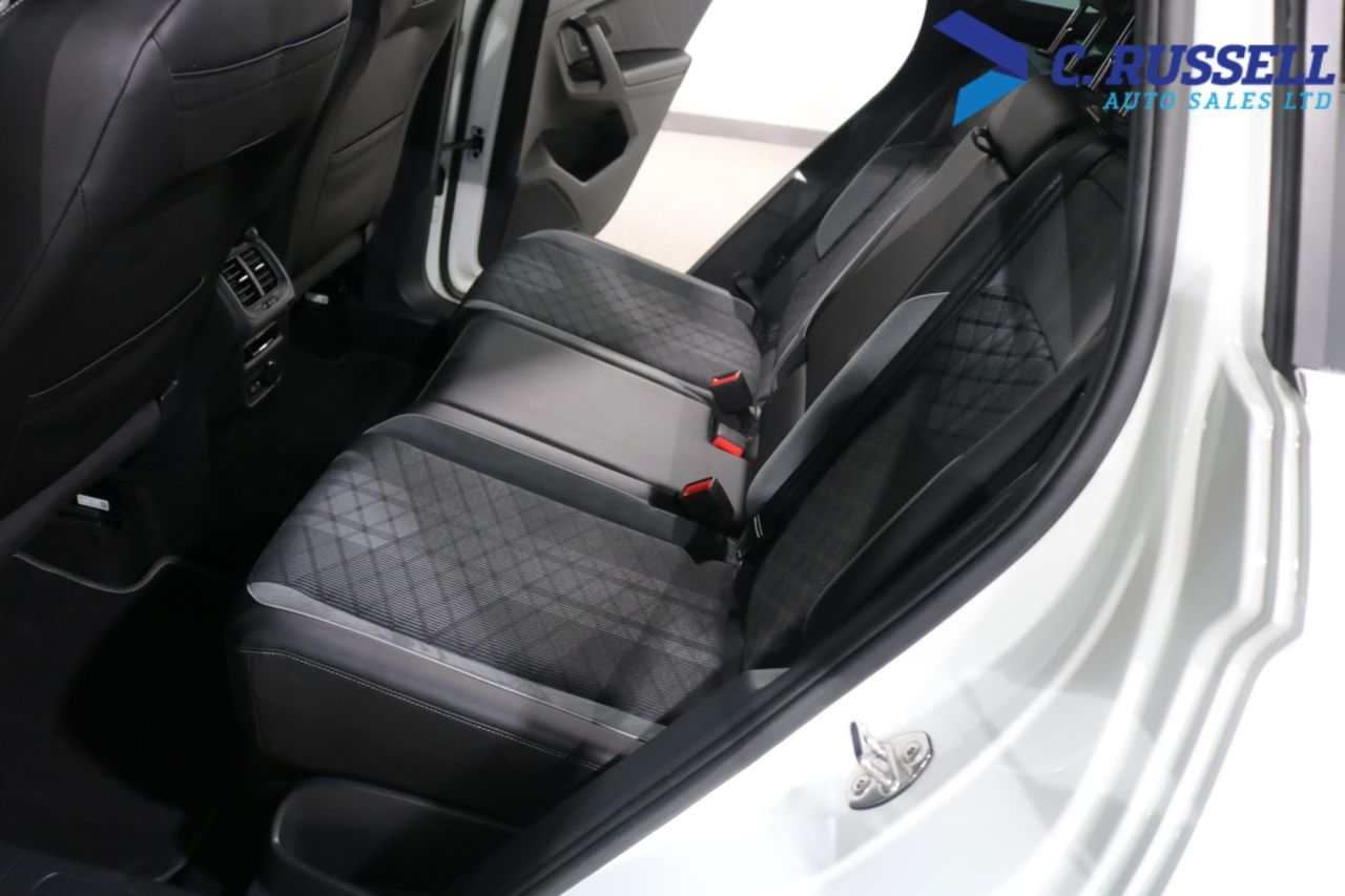 2024 VOLKSWAGEN TIGUAN 2.0 TDI R-Line Edition SUV 5dr Diesel DSG Euro 6 (s/s) (150 ps) - vehicle photo 25 for sale on PureCar