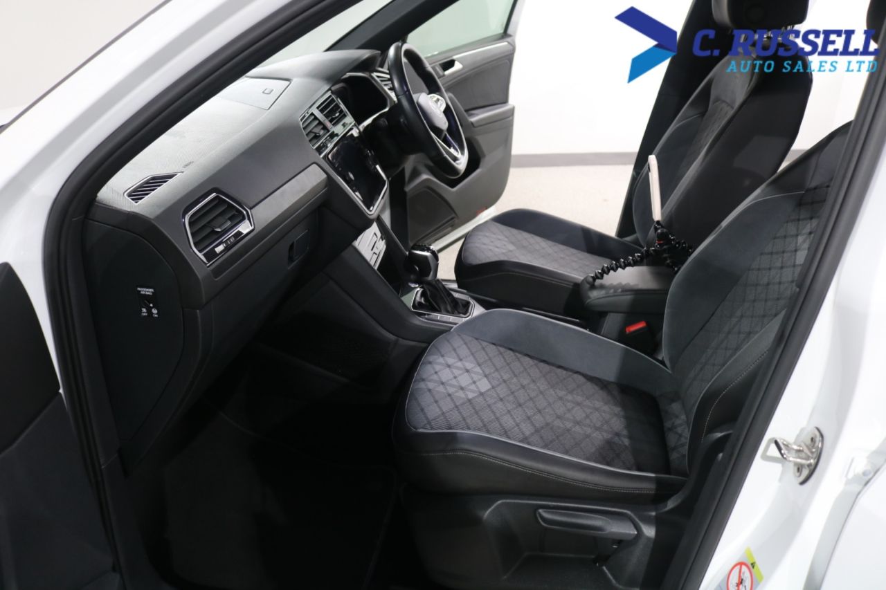 2024 VOLKSWAGEN TIGUAN 2.0 TDI R-Line Edition SUV 5dr Diesel DSG Euro 6 (s/s) (150 ps) - vehicle photo 27 for sale on PureCar