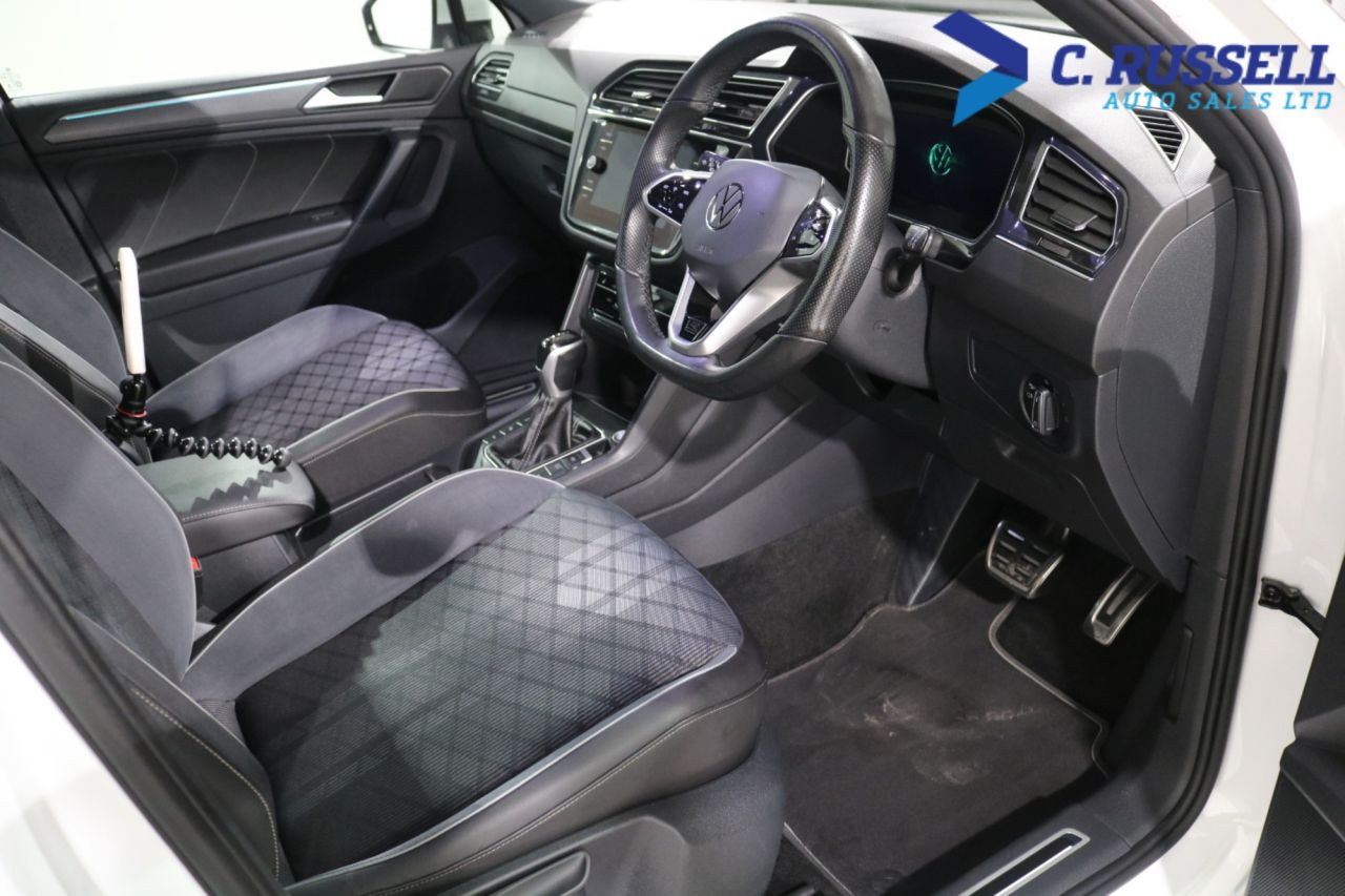 2024 VOLKSWAGEN TIGUAN 2.0 TDI R-Line Edition SUV 5dr Diesel DSG Euro 6 (s/s) (150 ps) - vehicle photo 19 for sale on PureCar