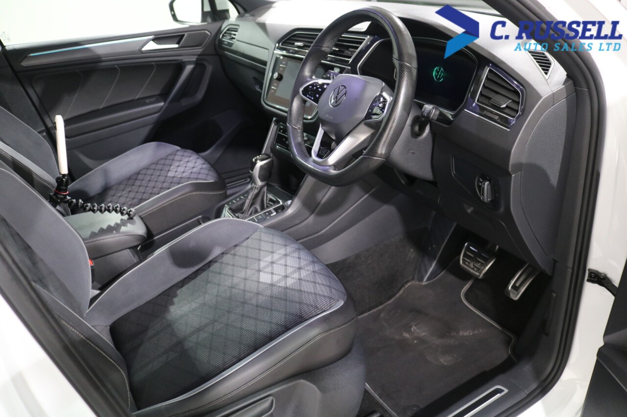 2024 VOLKSWAGEN TIGUAN 2.0 TDI R-Line Edition SUV 5dr Diesel DSG Euro 6 (s/s) (150 ps) - vehicle photo 20 for sale on PureCar