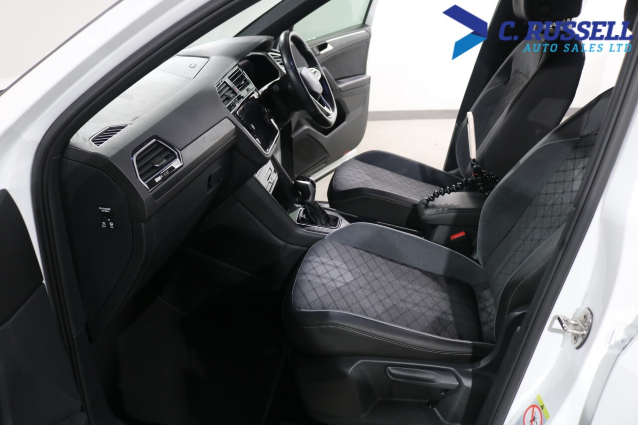 2024 VOLKSWAGEN TIGUAN 2.0 TDI R-Line Edition SUV 5dr Diesel DSG Euro 6 (s/s) (150 ps) - vehicle photo 28 for sale on PureCar
