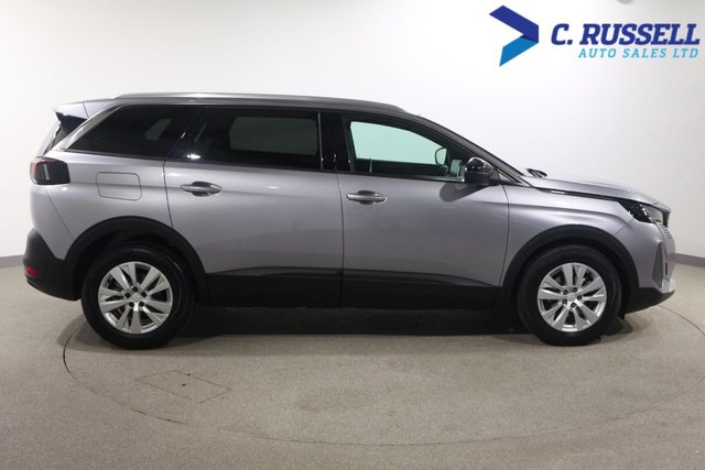 View our PEUGEOT 5008