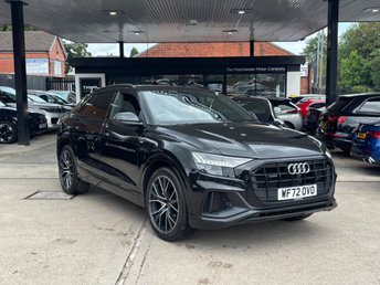 View our AUDI Q8